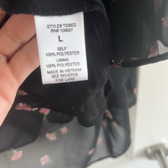 ALICE BLUE Bernie Cold Shoulder Cropped Blouse - Large - Picture 8 of 9